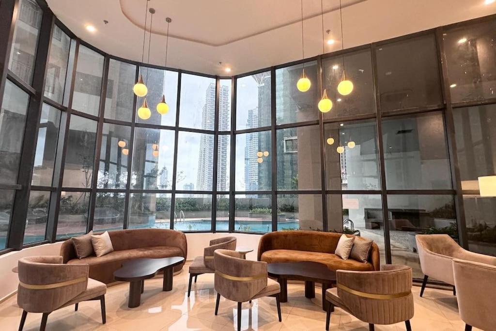 Skyline 29th-floor Tri-zen Luxury